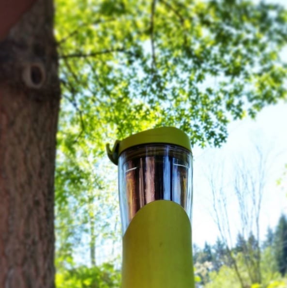 red oolong in old travel mug